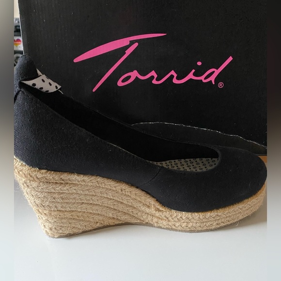 Torrid Lace-up Espadrille’s size 7 Black - Picture 12 of 16